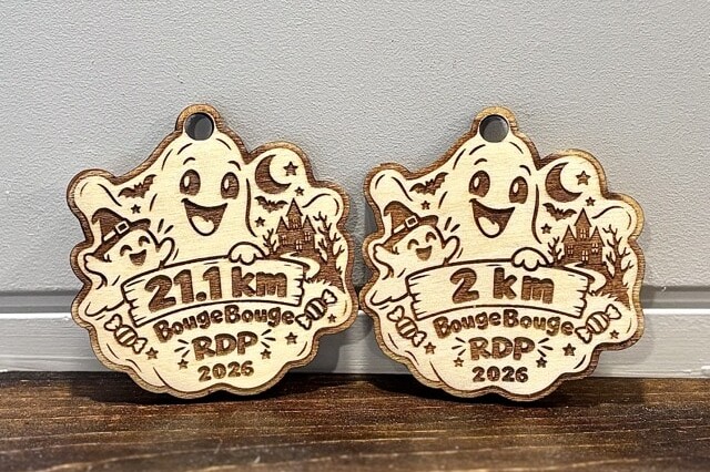 Médaille course run rivière-des-prairies montreal marathon halloween