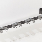 Rack à trottinettes mural Wall-mounted scooter rack